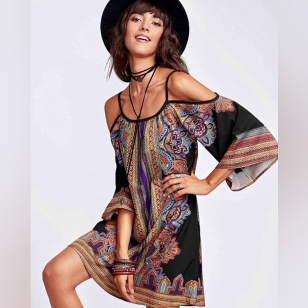 🦋NWOT❣️ BOHO SPAGHETTI STRAP DRESS 😍
